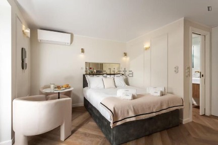 Arrendamento de apartamento T0 na Calçada do Cascão