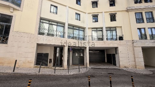 Arrendamento de apartamento T1 na Rua de Campolide