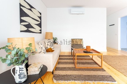 Arrendamento de apartamento T2 na Rua Leite de Vasconcelos