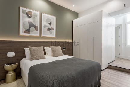 Arrendamento de apartamento T2 na Rua das Adelas