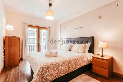 Arrendamento de apartamento T2 na Avenida Madame Curie