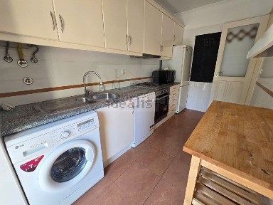 Arrendamento de apartamento T1 na Rua do Cabo, 15