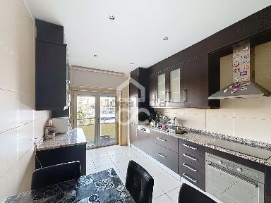 Apartamento T3 à venda em Santa Maria Maior