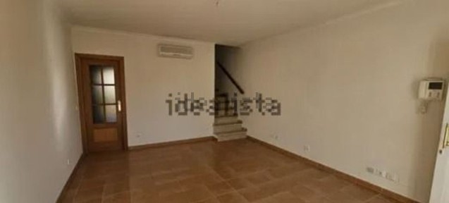 Moradia em banda à venda na Rua Da Corujeira s/n