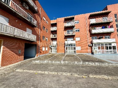 Apartamento T2 à venda na Rua Adalberto Sousa Dias