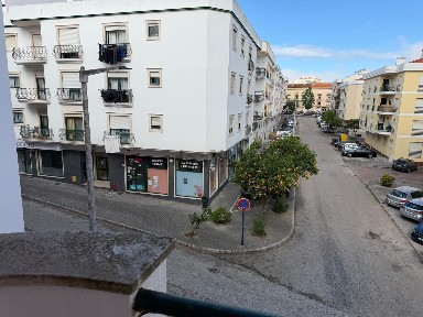 Arrendamento de apartamento T1 em Urb. Parque Desportivo- Rua Dr. Carlos Luis da Silva, 5