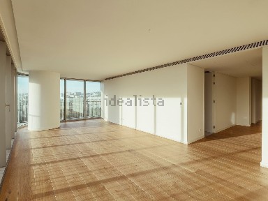 Arrendamento de apartamento T2 na Rua de Campolide