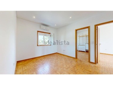 Arrendamento de apartamento T3 na Rua da Quinta do Jacinto