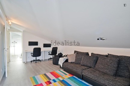 Arrendamento de apartamento T2 na Rua Angola