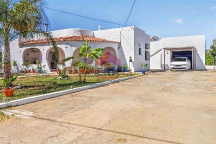 Luz de Tavira, Em516, 1134