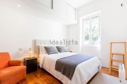 Arrendamento de apartamento T2 na Vila Berta à Graça