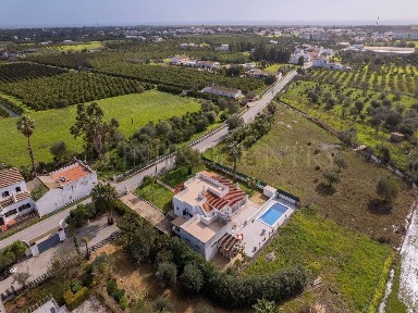 Luz de Tavira, Em516