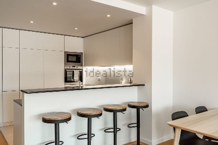 Arrendamento de apartamento T2 na Rua de Santa Engrácia