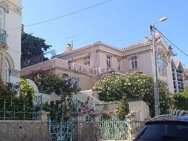 Arrendamento de apartamento T2 na Avenida Sanfré, 87