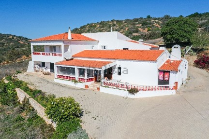 Budens, Burgau - Cabanas Velhas, Maps.app.goo.gl/U9L4E4fC64b3cQBG6