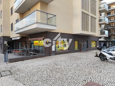 Espaço comercial à venda em Portimão
