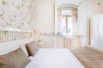 Arrendamento de apartamento T1 na Rua Nova do Almada