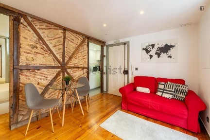 Arrendamento de apartamento T1 na Travessa da Condessa do Rio