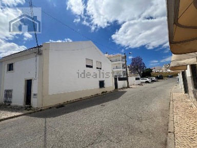 Estômbar e Parchal, Mexilhoeira da Carregação, Rua Dom João II