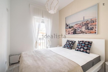 Arrendamento de apartamento T2 na Rua Alfredo da Silva