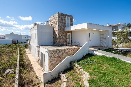 Casa ou moradia à venda em Urbanização Espartal, 2
