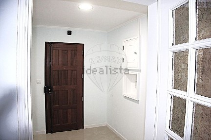 Arrendamento de apartamento T2 na Rua Bartolomeu Dias