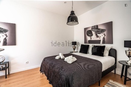Arrendamento de apartamento T2 na Rua de São Domingos de Benfica