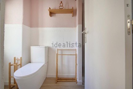 Arrendamento de apartamento T0 na Rua Joaquim António de Aguiar