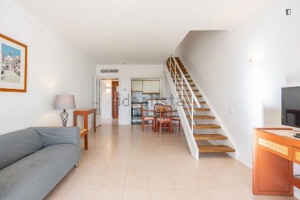 Arrendamento de apartamento T2 na Avenida Sabóia