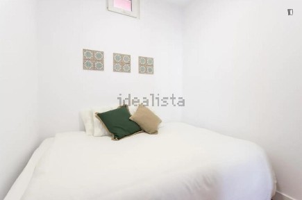 Arrendamento de apartamento T1 na Rua do Sol a Santa Catarina