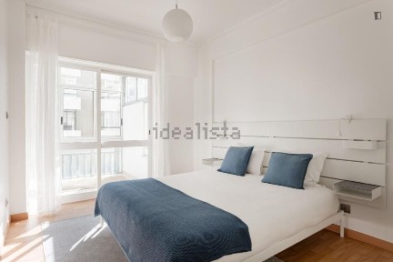 Arrendamento de apartamento T2 na Rua Aquilino Ribeiro