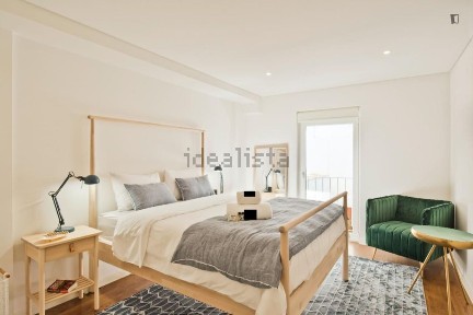 Arrendamento de apartamento T3 na Rua de São Bento