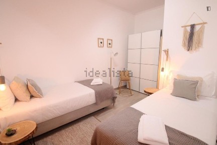 Arrendamento de apartamento T2 na Rua Capitão Roby