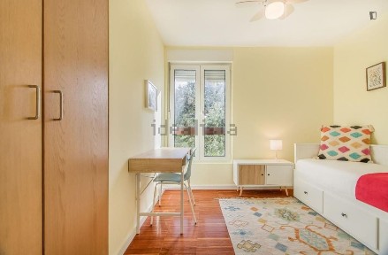 Arrendamento de apartamento T3 na Rua das Acácias