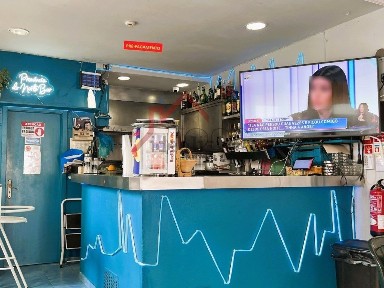 Espaço comercial à venda na Praia da Rocha