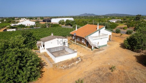 Quinta ou casa rústica à venda em Luz de Tavira