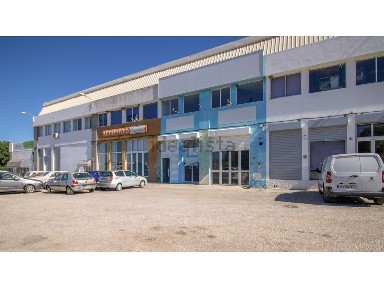 Armazém à venda em N125, 32