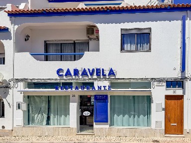 Budens, Burgau - Cabanas Velhas, Rua Principal