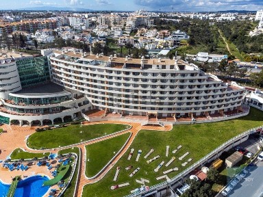 Espaço comercial à venda na Rua do Município