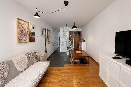 Arrendamento de apartamento T2 no Largo do Rato - Estrela