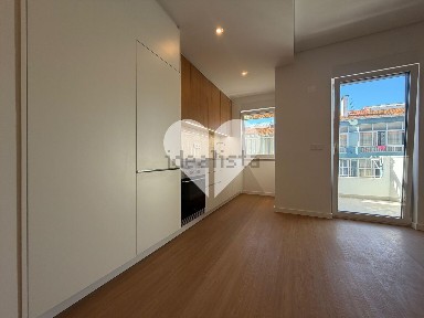 Arrendamento de apartamento T1 na Rua Alexandre de Gusmão, 4