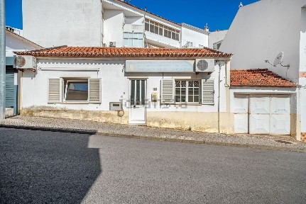 São Bartolomeu de Messines, Rua da Junqueira, 42