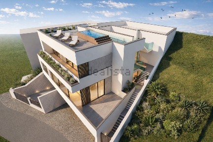 Espaço comercial à venda no Estr. do Farol