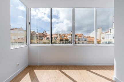 Arrendamento de apartamento T1 na Rua Azedo Gneco, 48