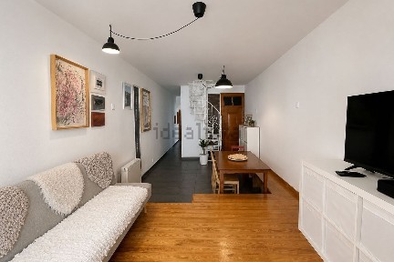 Arrendamento de apartamento T2 na Rua de Santo Amaro