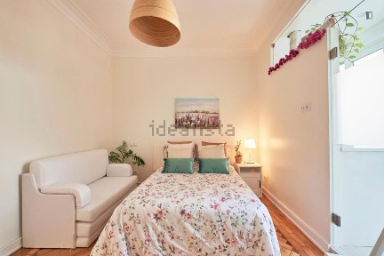 Arrendamento de apartamento T0 na Rua Carlos Reis