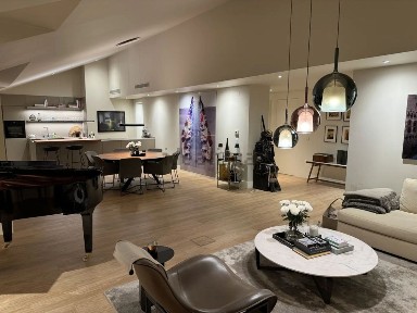 Arrendamento de penthouse na Praça Dom Luís I