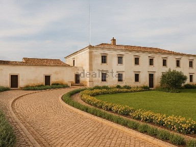 Quinta à venda no Vale de Carros