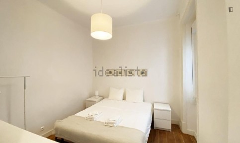 Arrendamento de apartamento T3 na Rua Damasceno Monteiro