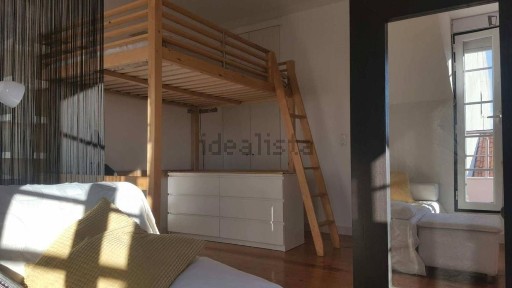 Arrendamento de apartamento T0 na Rua das Adelas